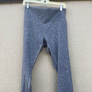 Lululemon Wunder Under Crop
High-Rise. 21" Washed Asphalt size 10